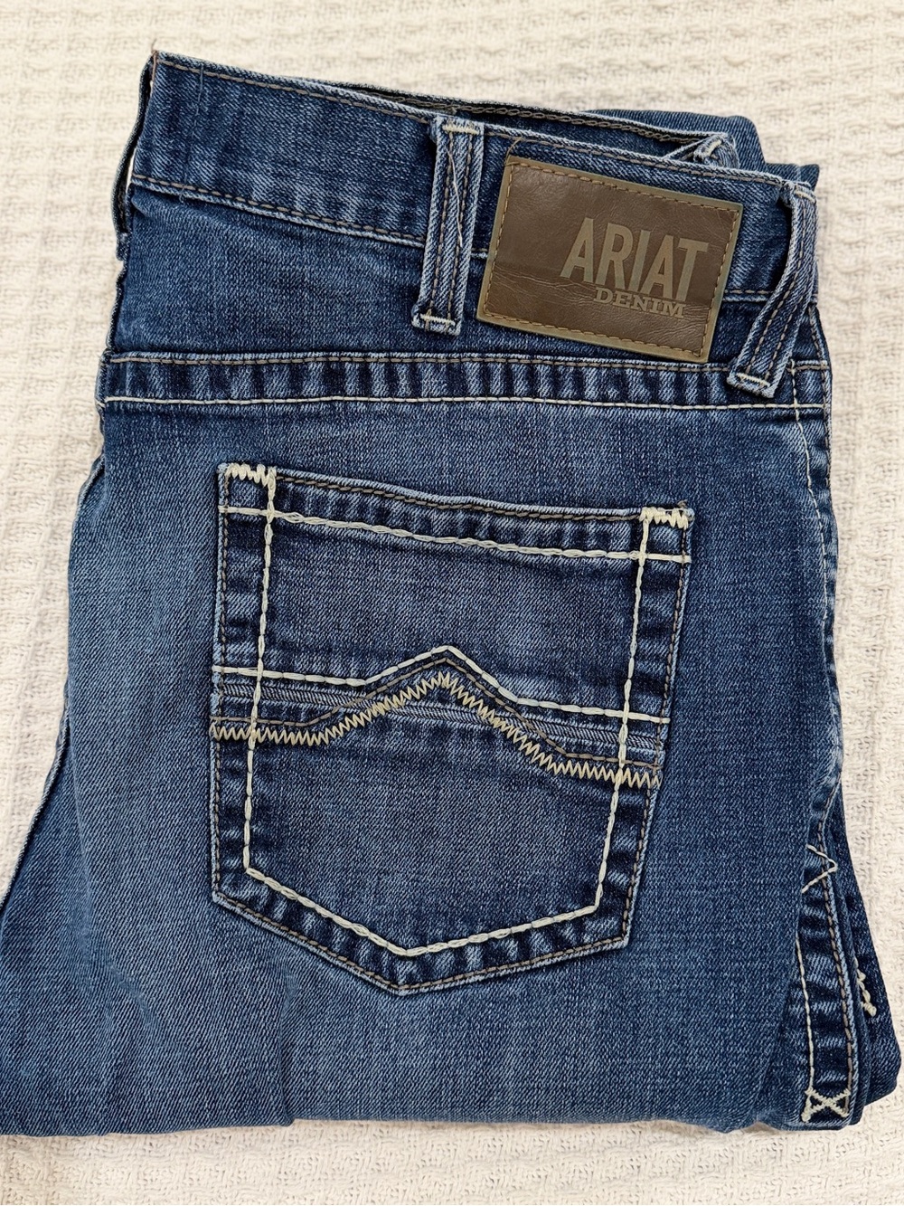 Ariat Men's Medium Blue Relaxed Fit Jeans - M4 36/32